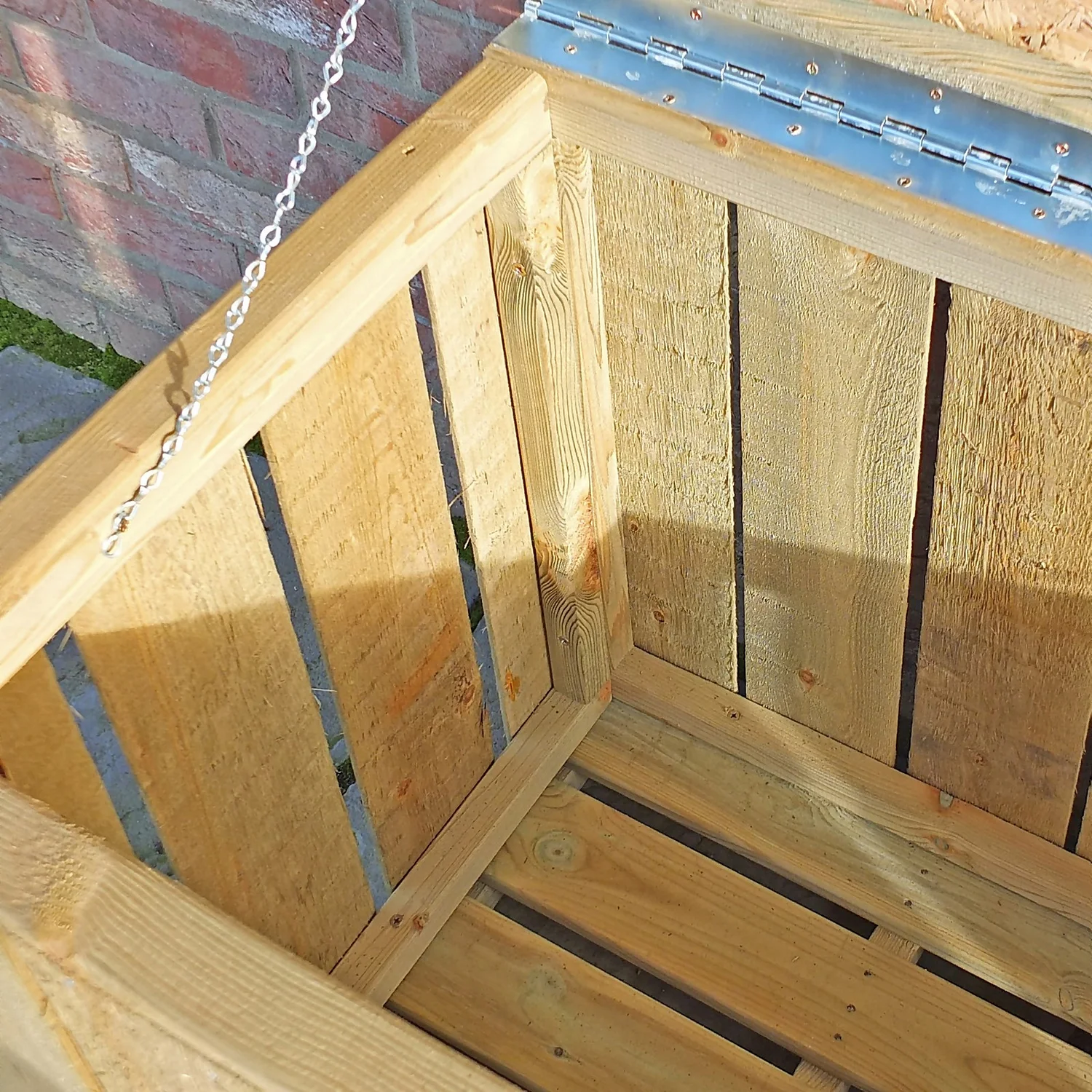 Shire Sawn Timber Garden Storage Log Box 4x2 - Image 6