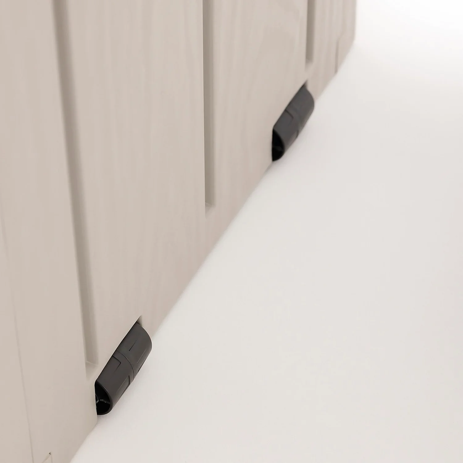 Toomax Bravo Garden Storage Box 270L - Warm Grey - Image 6